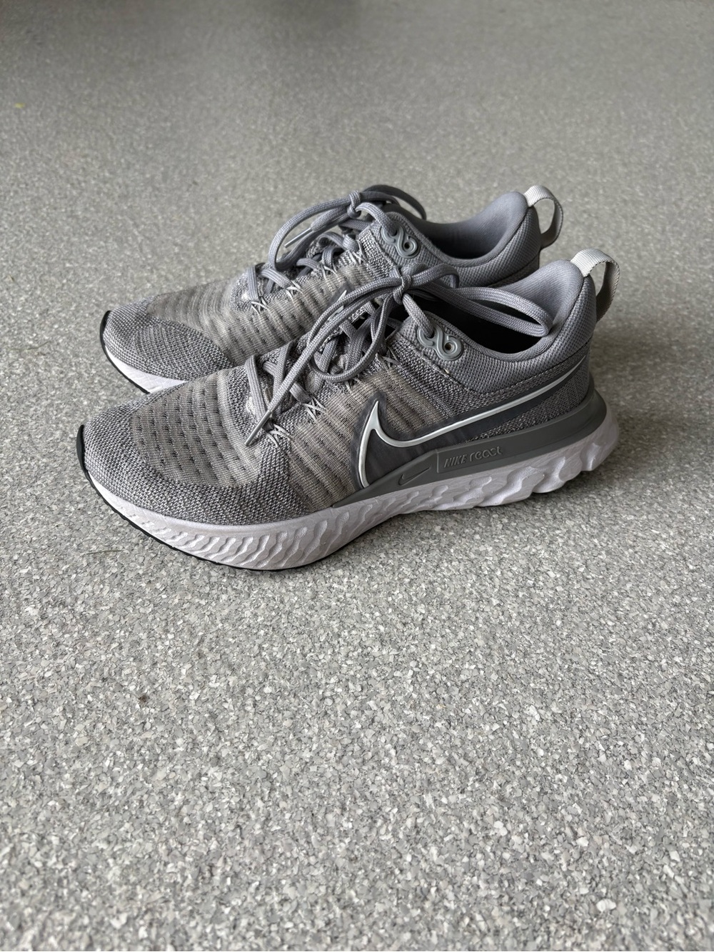 Nike React Infinity Run Flyknit 2 sneakers women’s size 8